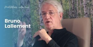 Bruno Lallement en train de faire une méditation collective