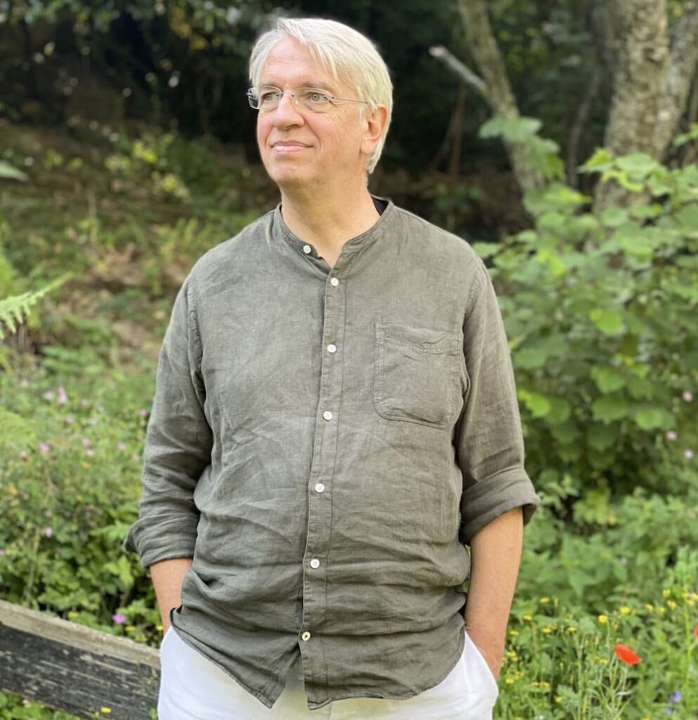 bruno lallement dans la nature en train de sourire